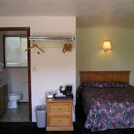 Yellowstone Country Inn West Yellowstone Extérieur photo