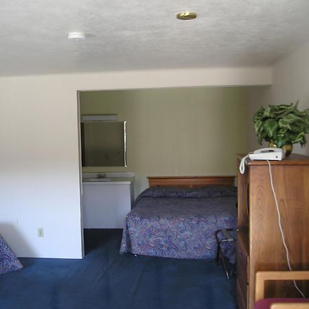 Yellowstone Country Inn West Yellowstone Extérieur photo