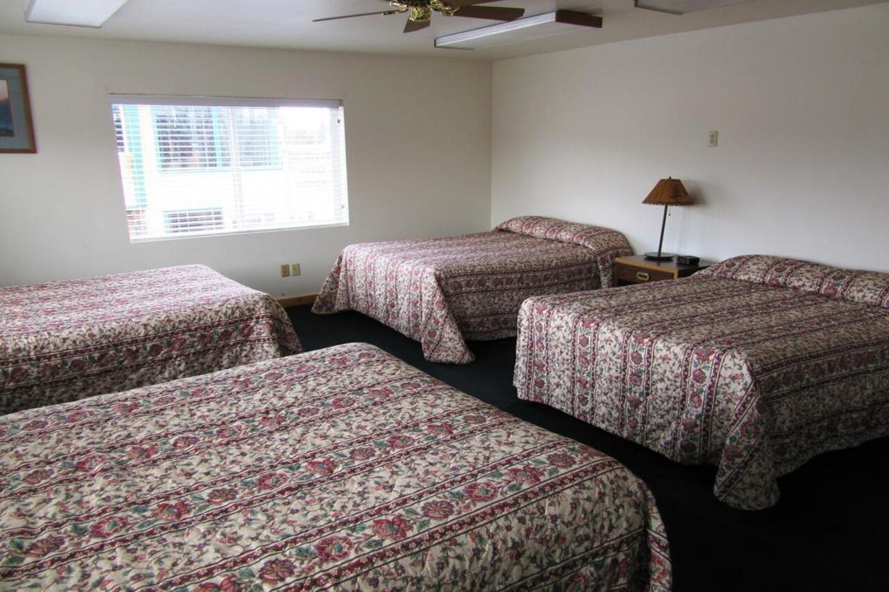 Yellowstone Country Inn West Yellowstone Extérieur photo