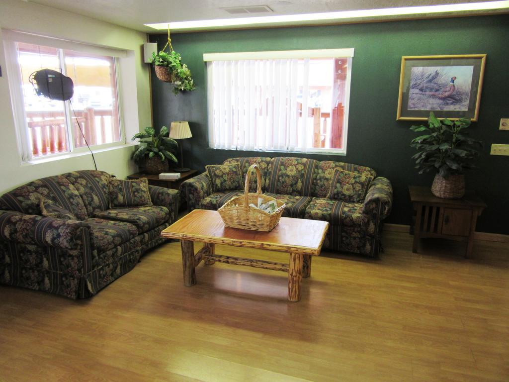 Yellowstone Country Inn West Yellowstone Extérieur photo