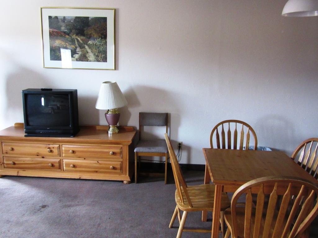 Yellowstone Country Inn West Yellowstone Extérieur photo