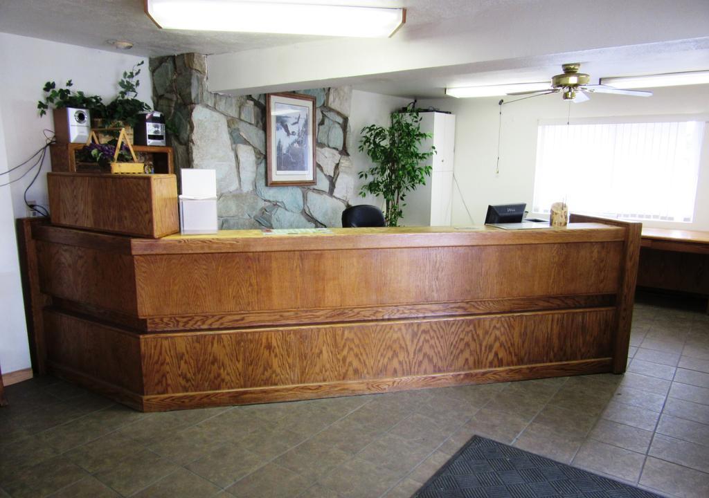 Yellowstone Country Inn West Yellowstone Extérieur photo