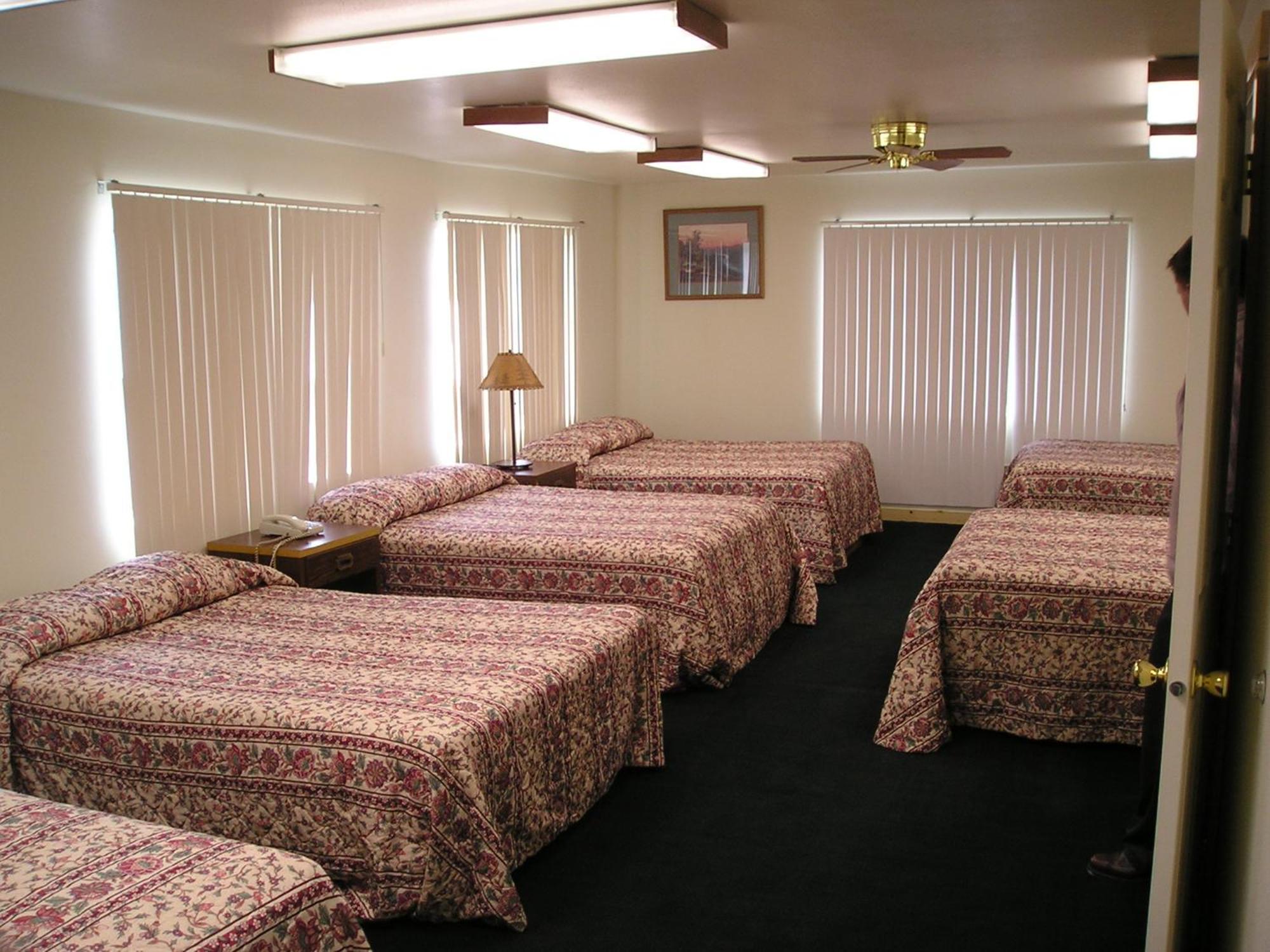 Yellowstone Country Inn West Yellowstone Extérieur photo